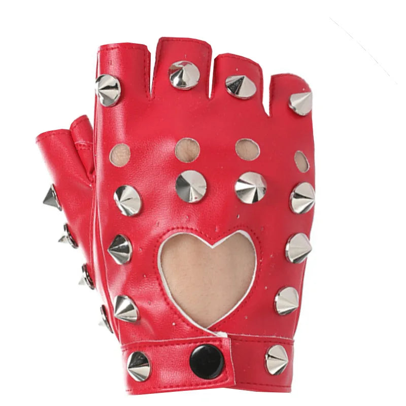 Fingerlose Handschuhe mit Nieten