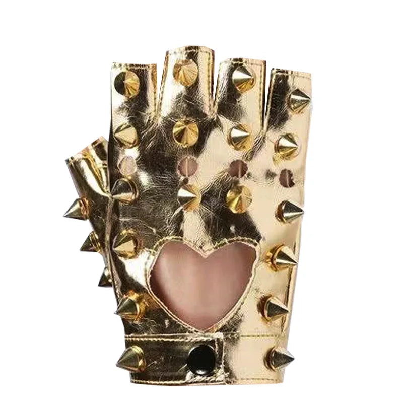 Fingerlose Handschuhe mit Nieten