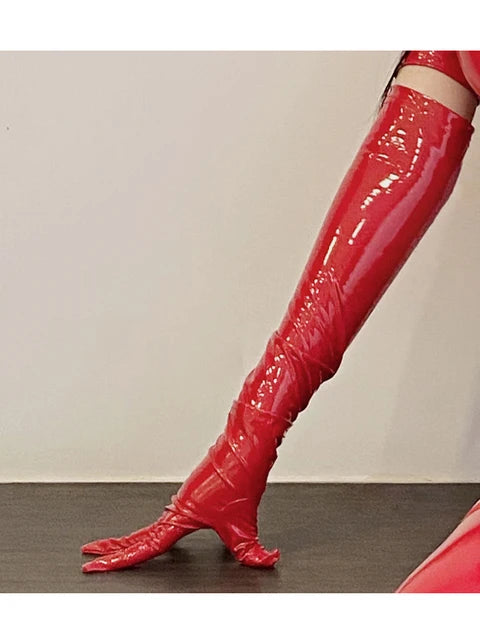 Wetlook-Minikleid mit Handschuhen & Strümpfen – einzeln wählbar