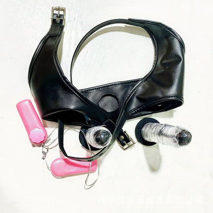 Strap-On Doppeldildo mit Vibration